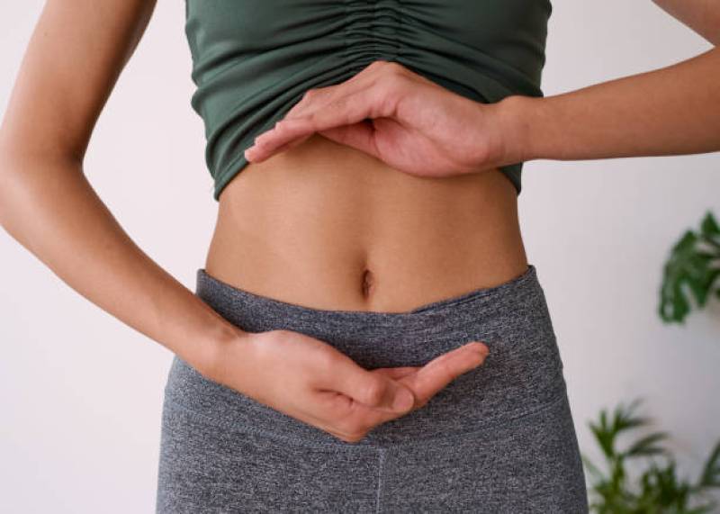 Maladie de Crohn et inconfort digestif ? Ostéopathe à Créon (33) et proche de Saint-Loubès, j’accompagne mes patients avec une approche douce en complément du suivi médical.